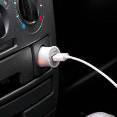 使用イメージ 写真:MPA-P10CWH〈iPhone用〉※充電用USBケーブルは付属いたしません。