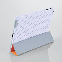 純正のSmart Coverと同時に使用可能。