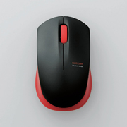 手にフィットする握りやすいシンメトリーデザインを採用。
