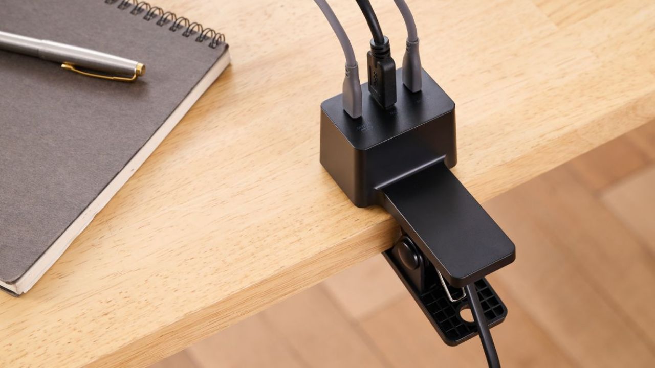 USB Power Delivery対応。スマートフォンやタブレット、ノートパソコンなど幅広い機器を充電可能