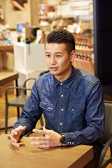 ティーガイア スマートライフ事業本部 スマートライフ事業部 ショップ運営チーム Smart Labo 新宿東口 店長 今井 様