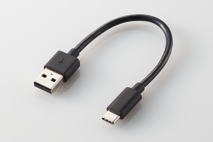 持ち運びに最適な小型USB-A to USB Type-Cケーブルを付属