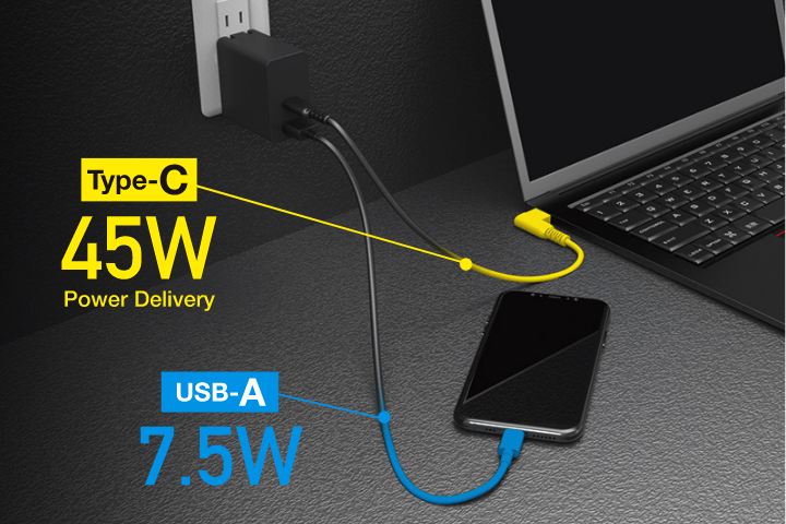 USB Type-Aポートは、別途充電用USBケーブルを接続することで、2台の機器を同時に充電可能
