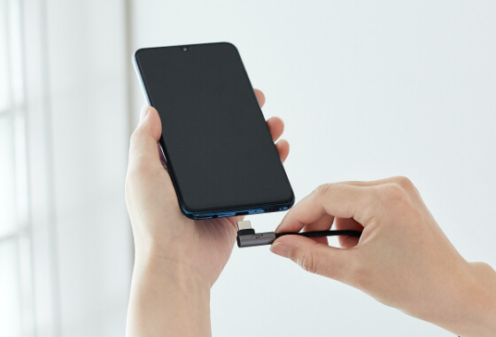 パソコン及び充電器・モバイルバッテリーなどにスマートフォンやタブレットを接続し、充電やデータ転送ができるUSB2.0ケーブル