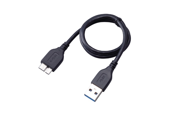 幅広いパソコンで使用できる接続用USB3.2(Gen1)(USB3.1(Gen1)/USB3.0/2.0互換)ケーブルが付属しています。