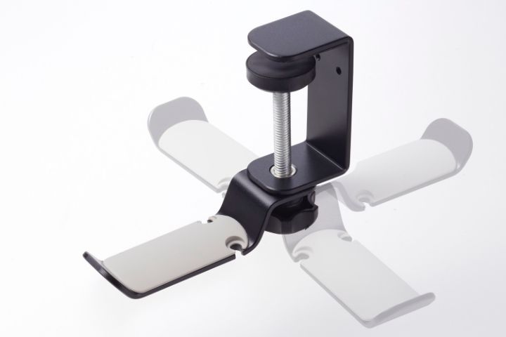 ハンガー部は360度回転可能でデスク下に収納できるので、使用したいときだけデスク下からヘッドホンを取り出すことができます。