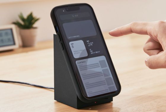 充電しながらiPhoneの操作が容易にできます