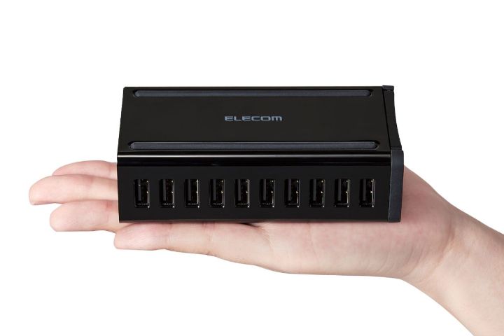 USB-Aポートを10ポート搭載し、スマートフォンやタブレットのほかさまざまなUSB機器をこれ一つで充電、給電できるおまかせ充電対応のUSB AC充電器です。