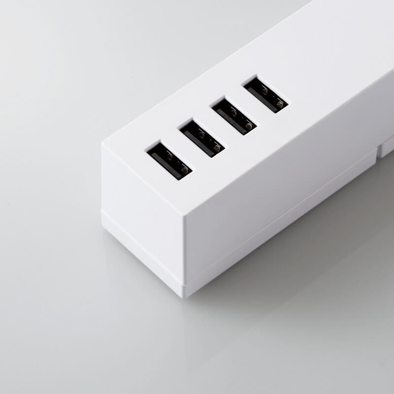 USB-Aポート×4を装備(ホワイト)