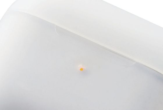 ケース装着時でもインジケーターランプの確認ができます。
