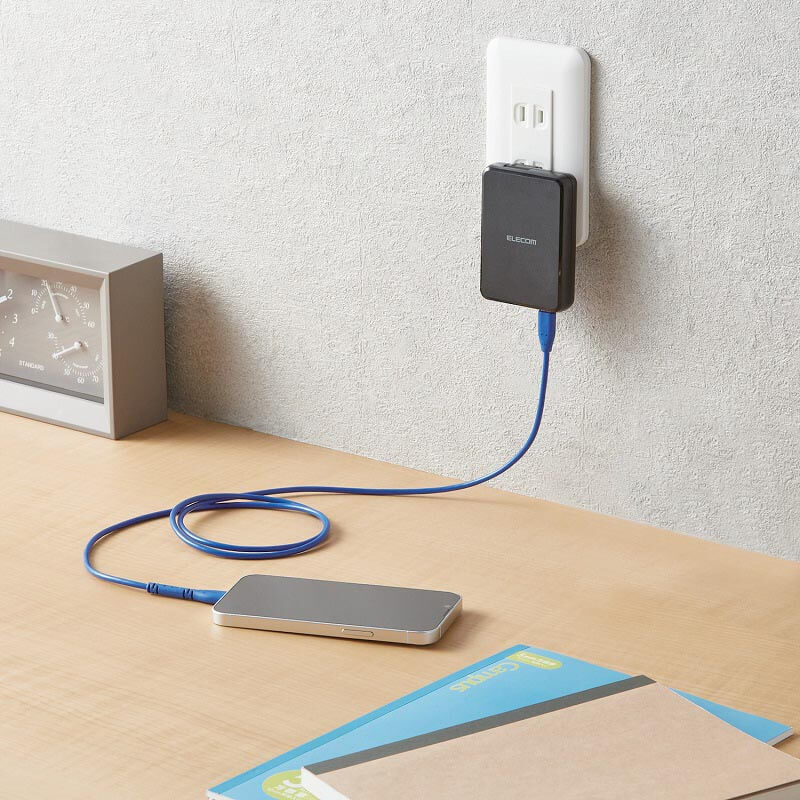 モバイルバッテリーやAC充電器からスマホへの充電にも使用可能