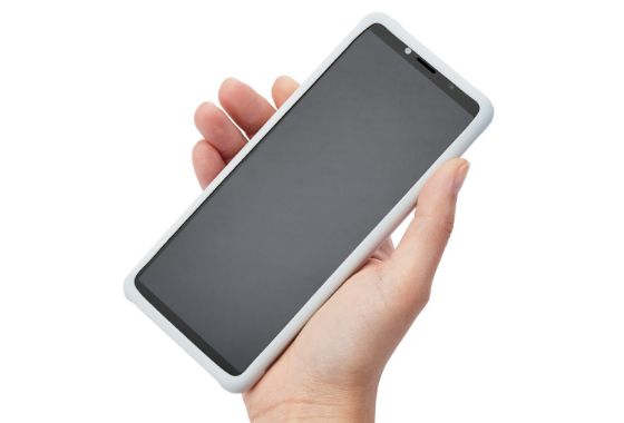 スマホにフィットするマルチシリコンバンパー