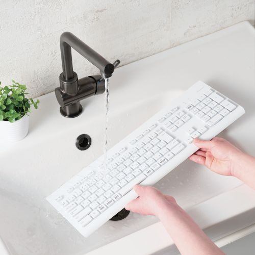 日々の汚れや小さなホコリも丸洗い！マルチペアリング機能搭載Bluetoothモデルなど3タイプ×2カラーの防水・抗菌仕様キーボードを新発売
