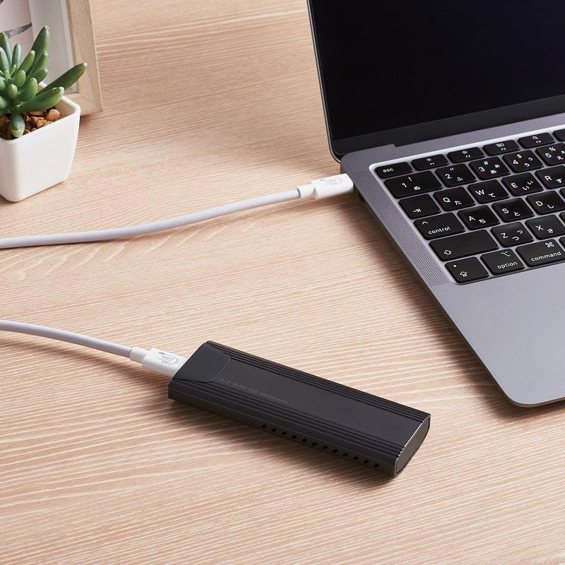 USB4対応のデバイスと超高速でのデータ転送が可能