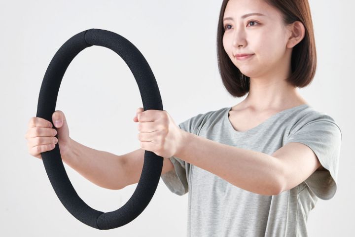 クッションのようなデザインのトレーニングリング