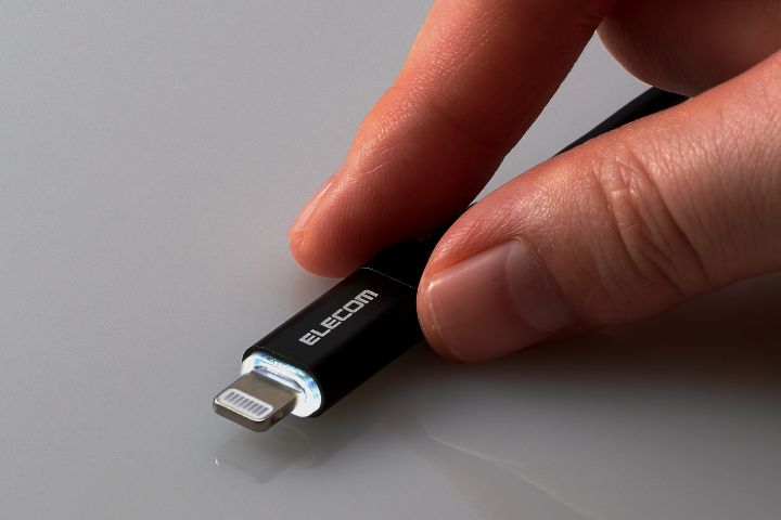 Lightningコネクター LEDライト点灯イメージ