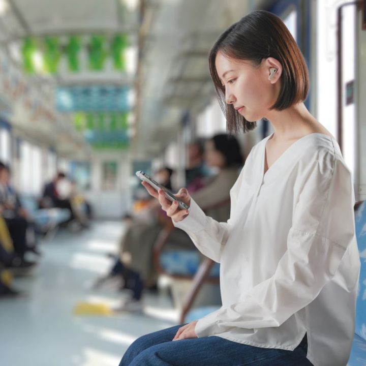 完全ワイヤレスBluetooth®ヘッドホン