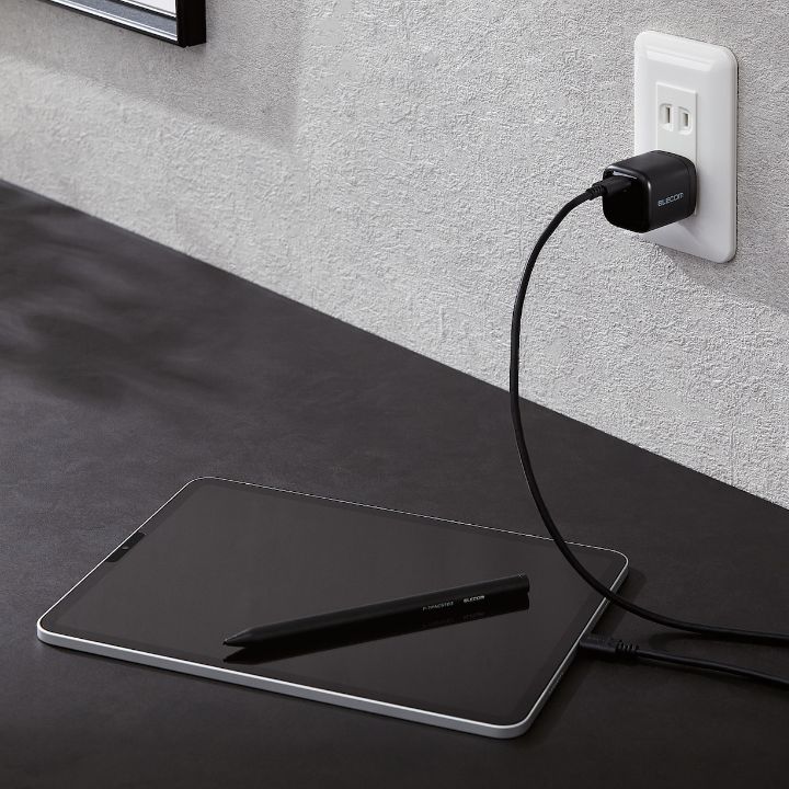 ノートパソコン対応 45W 超コンパクト USB AC充電器
