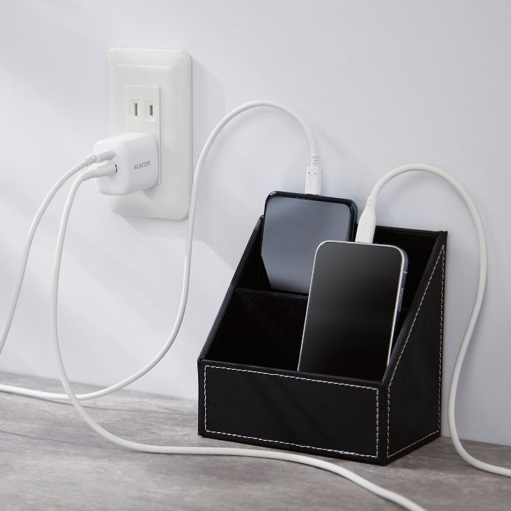 USB Type-CとUSB-Aポートの2ポート搭載 30W 超コンパクト USB AC充電器
