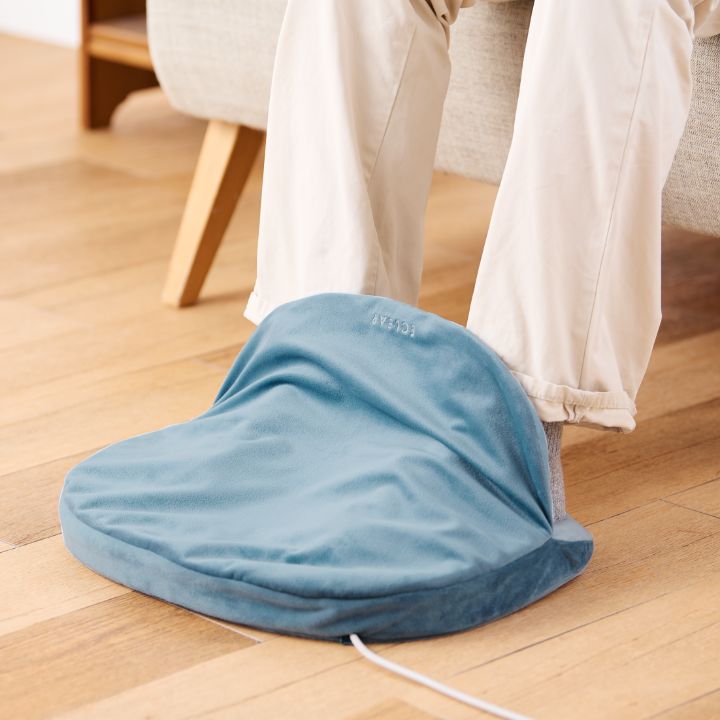 足はヒーターの上に入れる設計のため、あたたかさを感じやすい足の裏からぬくもりを感じられます