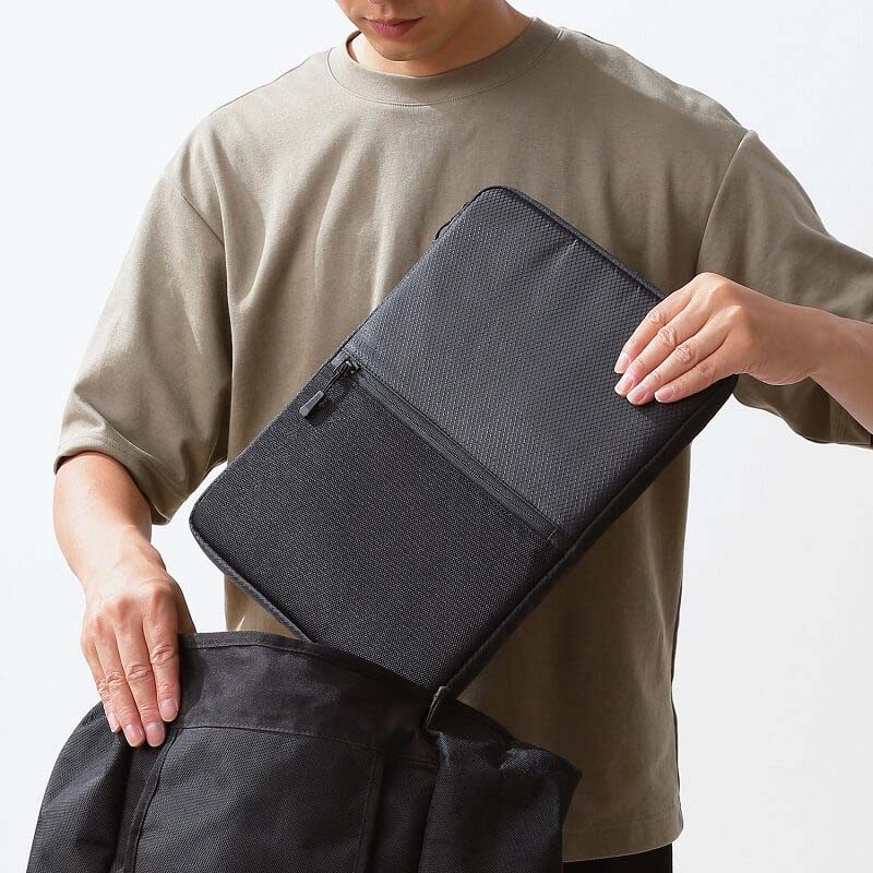 周辺機器をまとめてカバンに収納可能