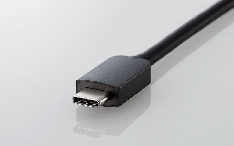 出力機器側 (USB Type-Cコネクター)