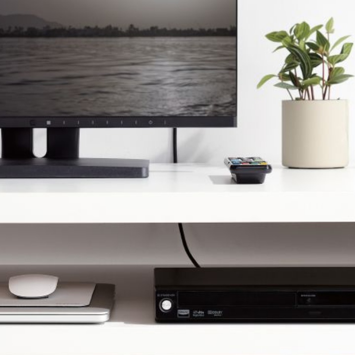 取り回ししやすい約5.4mm径のケーブルを採用