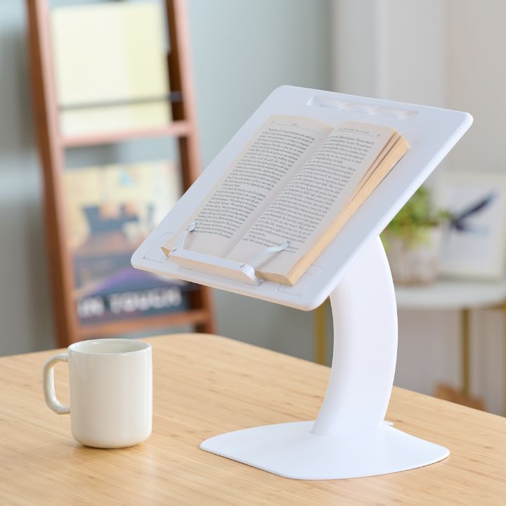 書籍を置いてブックスタンドとしても使用できる