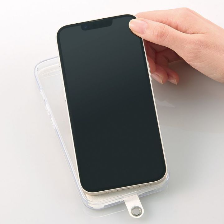 スマートフォンとケースの間に挟むだけでストラップホールを追加できる「ストラップホールシート」