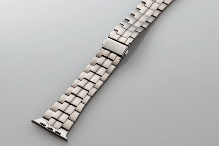 Apple Watch Ultraと一体感のあるチタンバンドです。