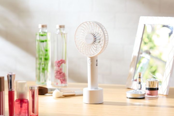 2Way で使える充電式スタンダードハンディファン