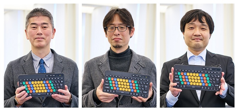 左から、兼宗進教授、長瀧寛之教授、大村基将特任講師