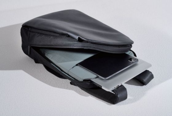 ビジネスバックをもっと軽やかに！高い機能性と無駄のないデザインにこだわったバッグを新発売