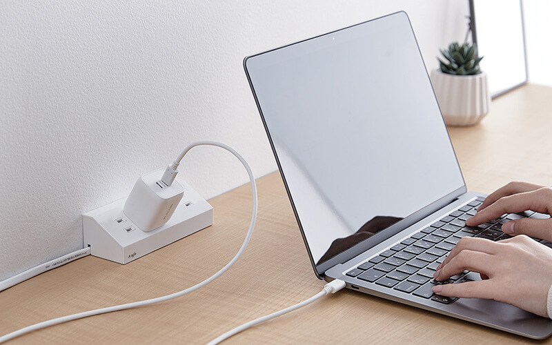 単独ならノートパソコンの充電も可能