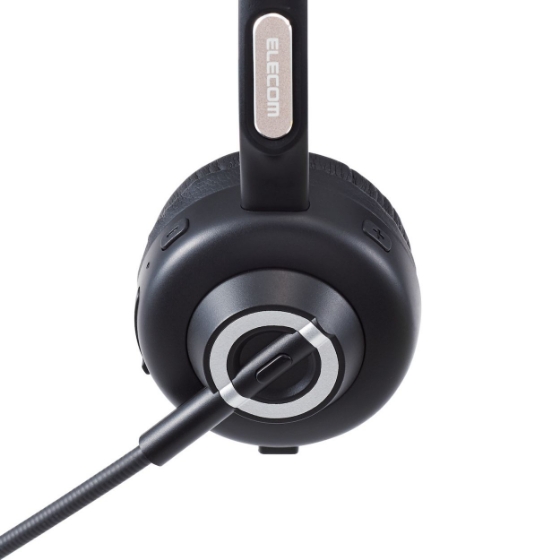 オーバーヘッドタイプのBluetoothヘッドホン