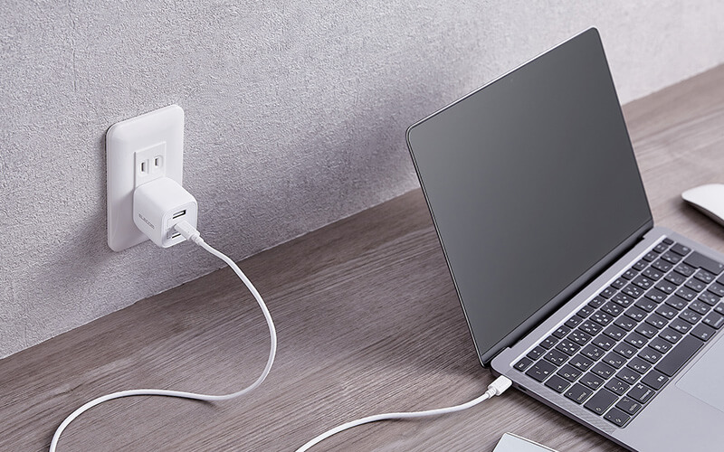 USB Type-Cポートを単独で使用した場合、30Wまでの小型ノートパソコンを充電可能