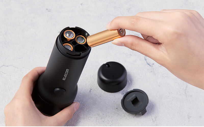 単3形乾電池4本を使用