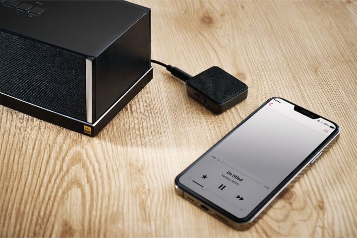 Bluetooth機能のない機器の音を無線で飛ばすことができるBluetoothオーディオトランスミッター/レシーバー