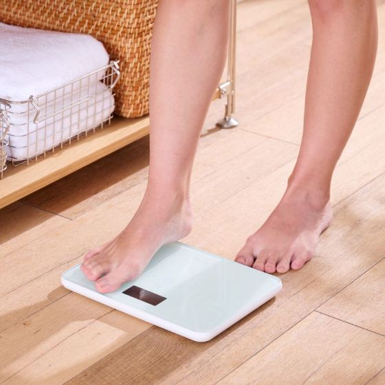 体重変化が詳細に把握できるように、100グラム単位の精密な測定が可能