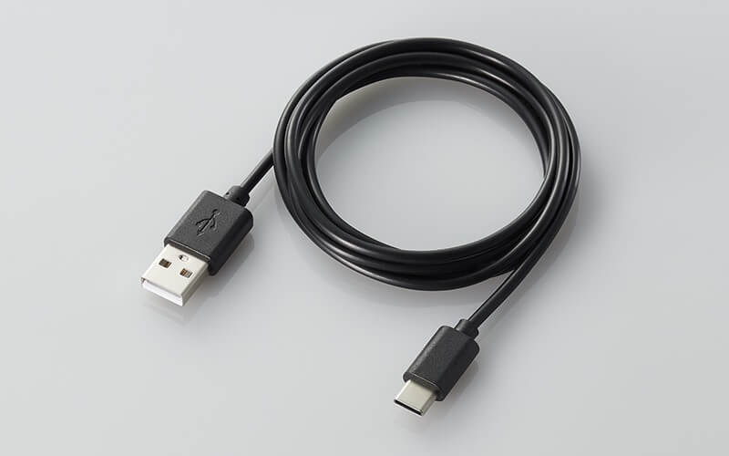 給電用USBケーブルが付属