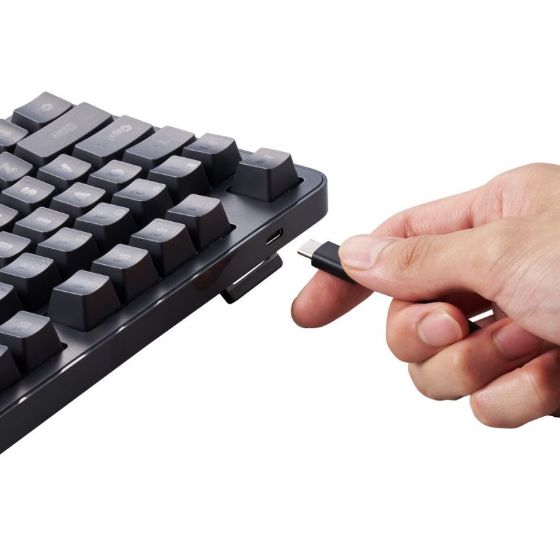 着脱可能なUSB Type-C接続など、日常使いに便利な仕様