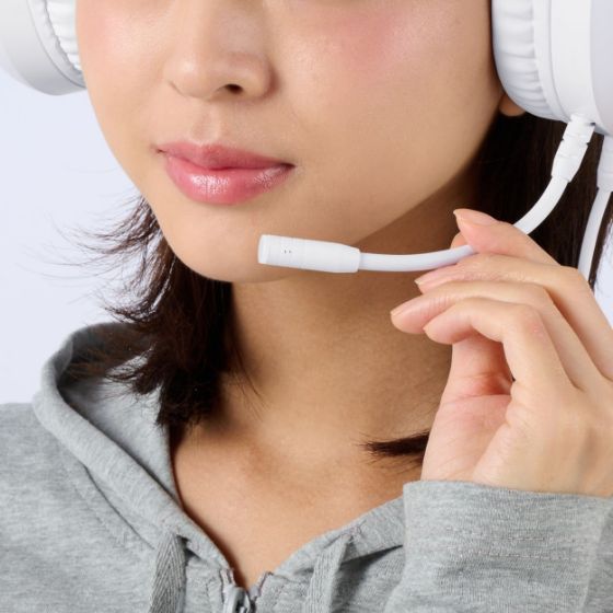 自分の声をクリアに届ける単一指向性マイク搭載