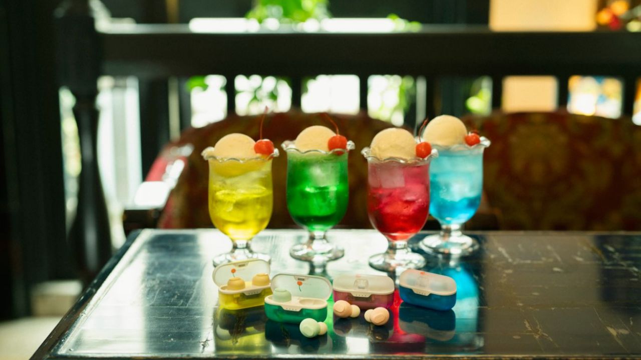 クリームソーダをモチーフにしたレトロポップなデザイン