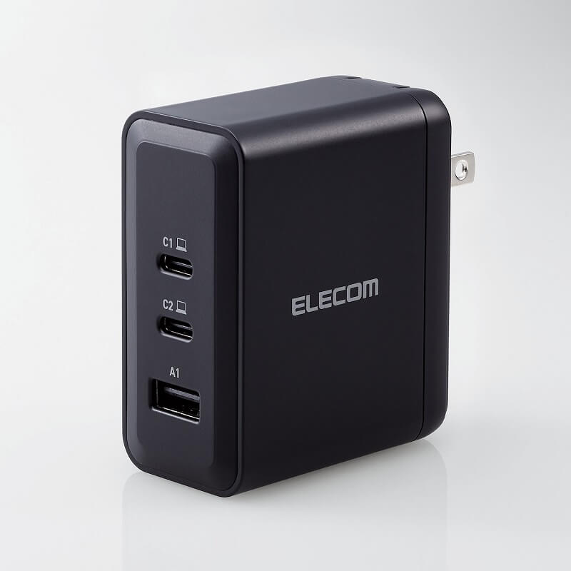 スマートフォンを2台同時に充電できる！USB Type-C(USB-C)ポート