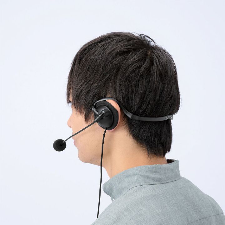 髪型の乱れを気にせず装着できる「ネックバンドタイプ」