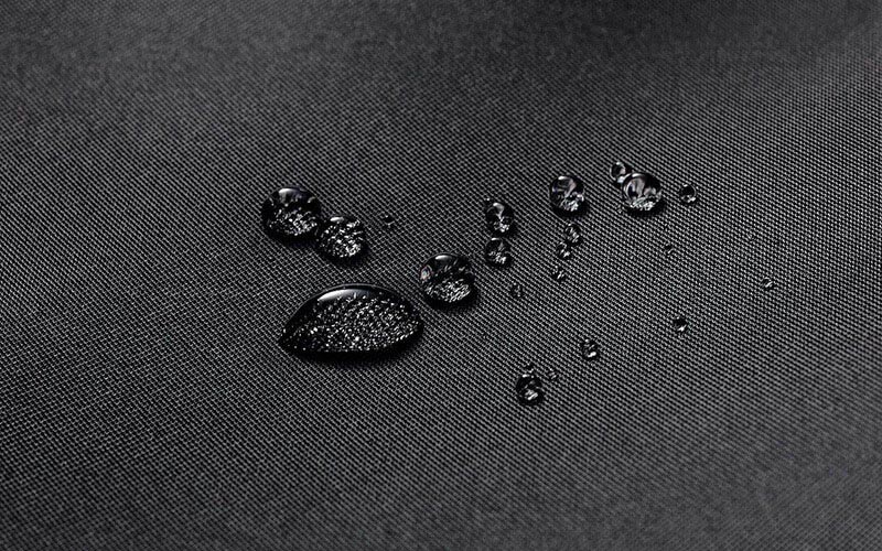 撥水加工した表面生地を使用