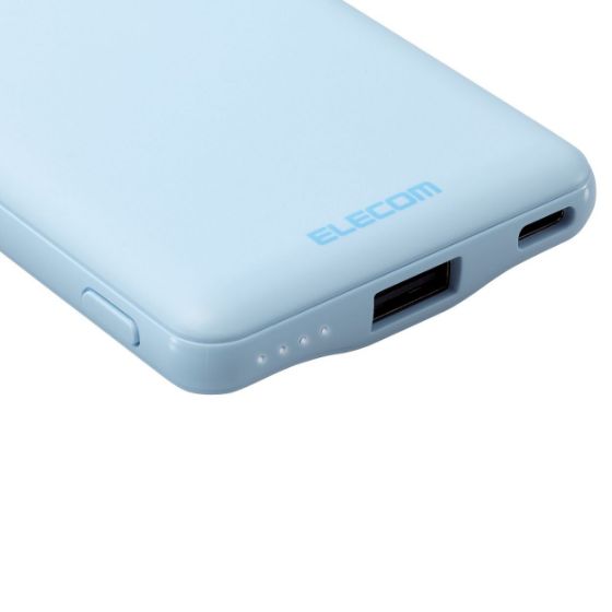 持ち運びに便利な小型USB Type-C - USB-Aケーブル付属