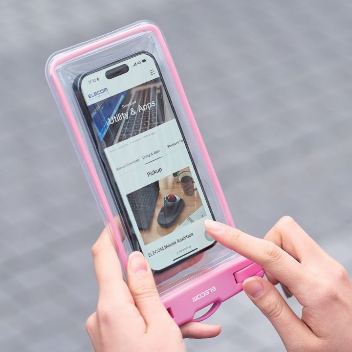 暗闇で光る！夜間のアウトドアにおすすめのスマートフォン用IPX8防水ケース「蓄光タイプ」