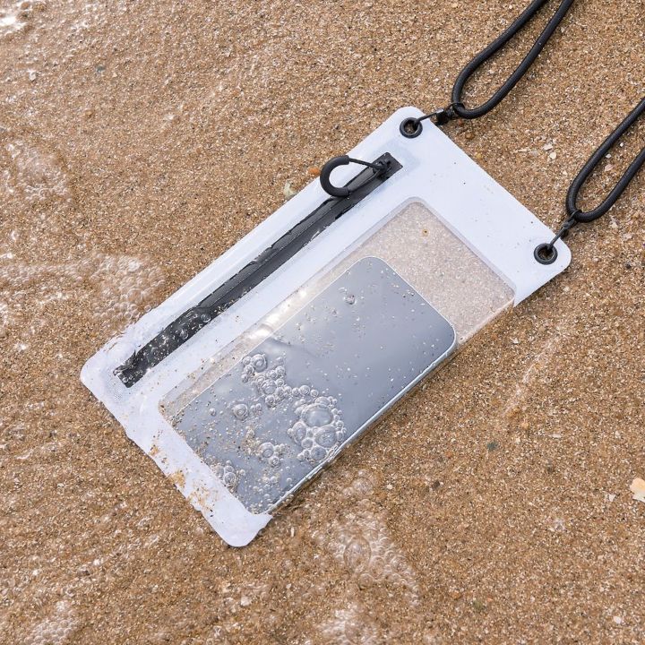 防水性能とデザイン性を両立！スマートフォン用IPX8防水ケース「気密ファスナータイプ」