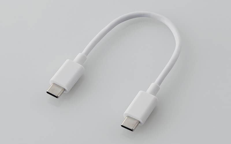 USB Type-Cケーブルが付属(0.1m)